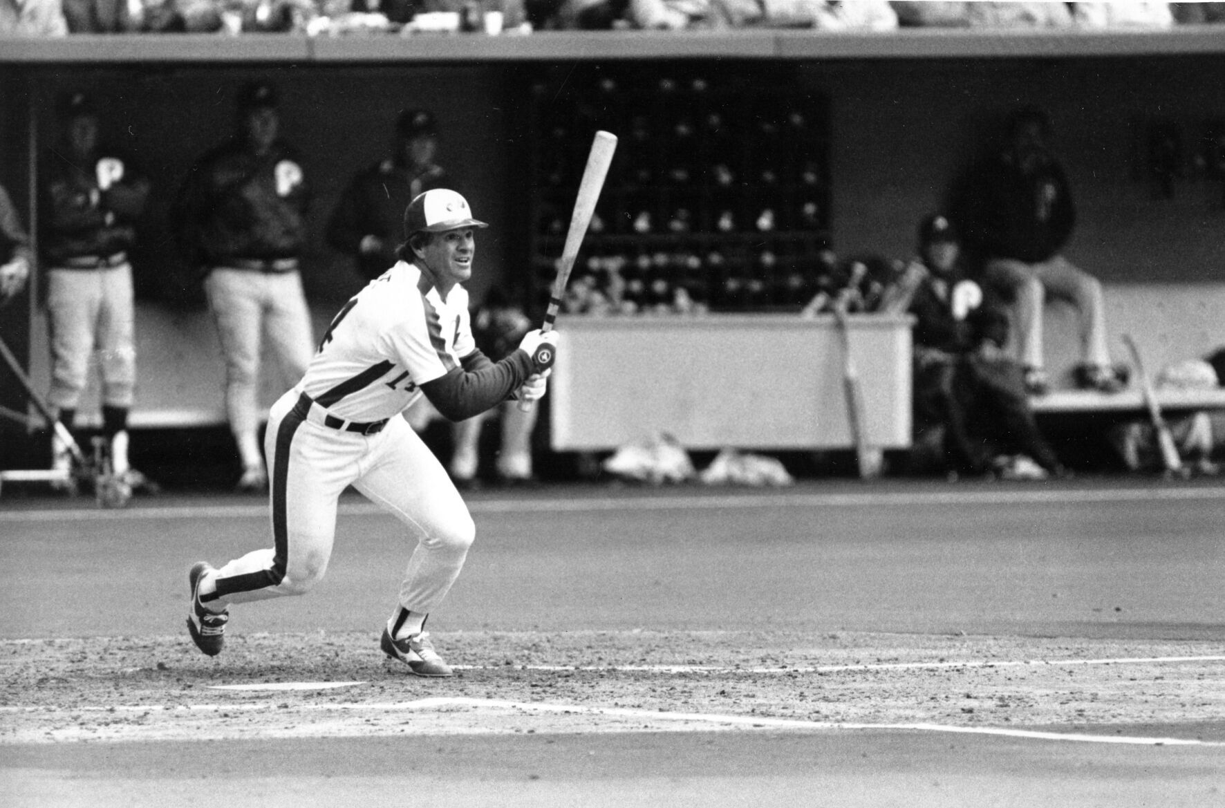 1984: Pete Rose collects 4,000th hit of career